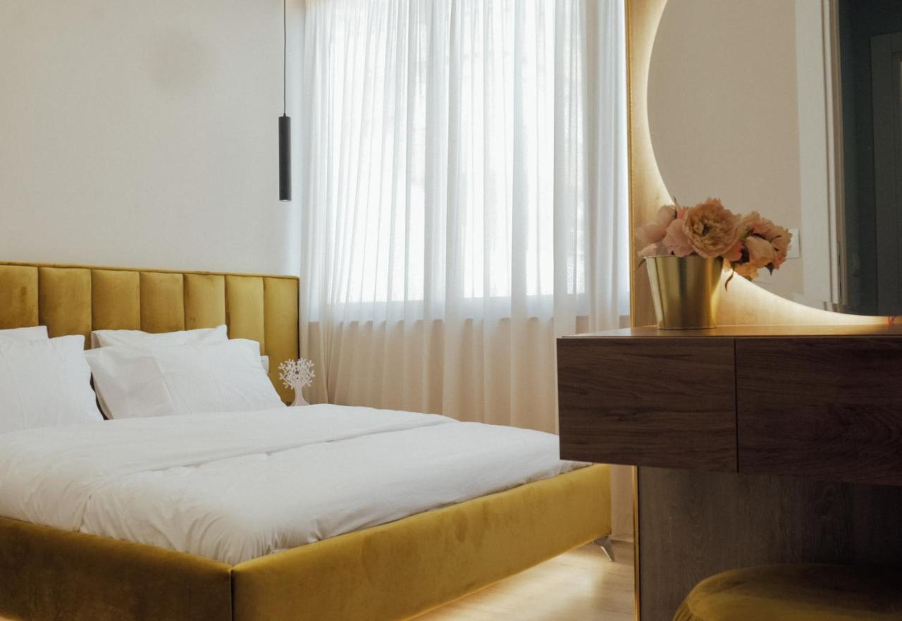 Newly Renovated Apartment Tirana Bagian luar foto